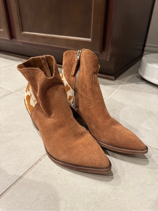 Dolce Vita Shoes - Dolce Vita Brown Suede Pointed Ankle Booties with Patterned Panel Sz 8.5